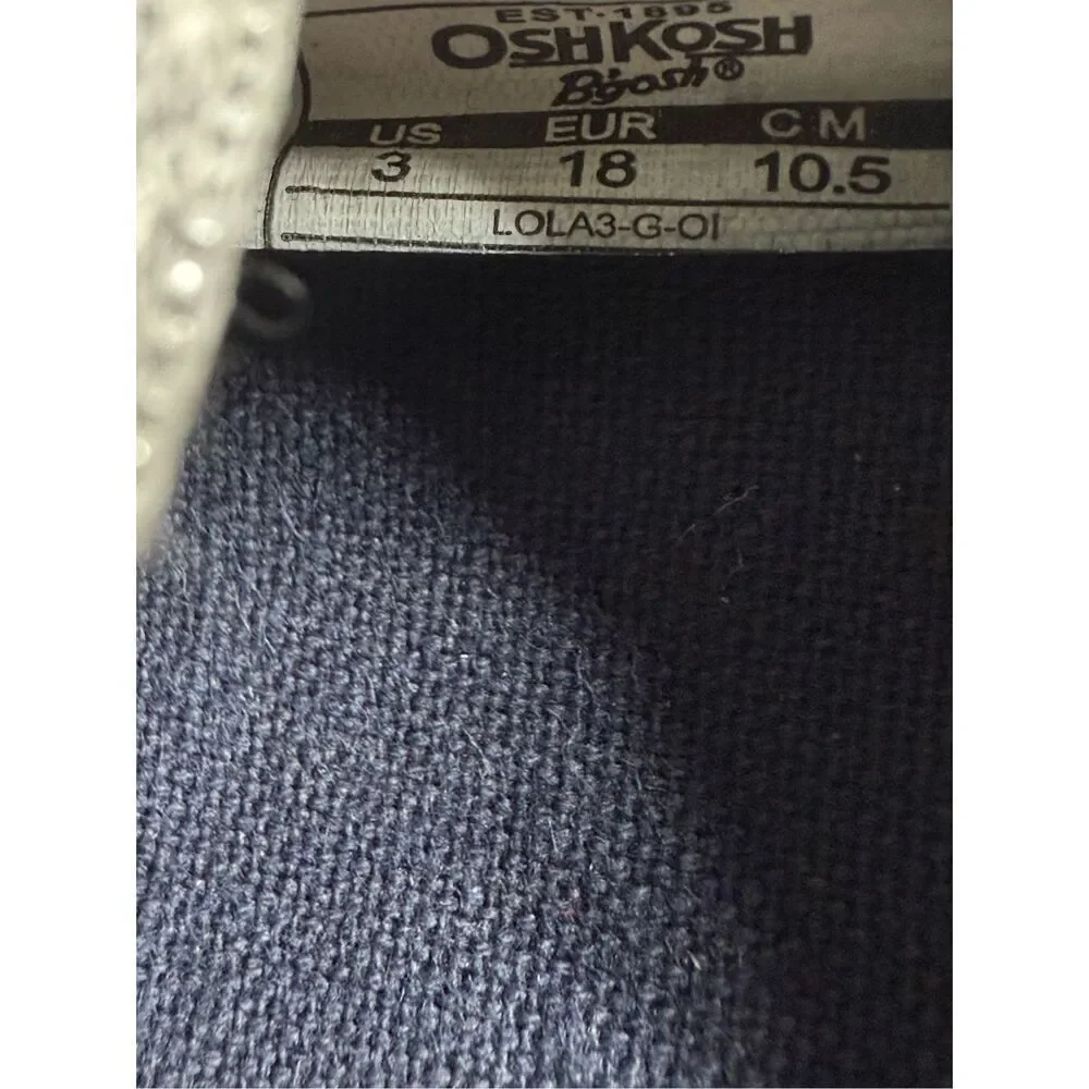 OshKosh B’gosh Mary Jane Style Shoe Grey Size 3 Toddler See Description